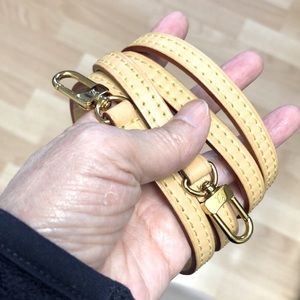🌺🌺 AUTHENTIC 🌺🌺 Louis Vuitton Vachetta Crossbody Strap